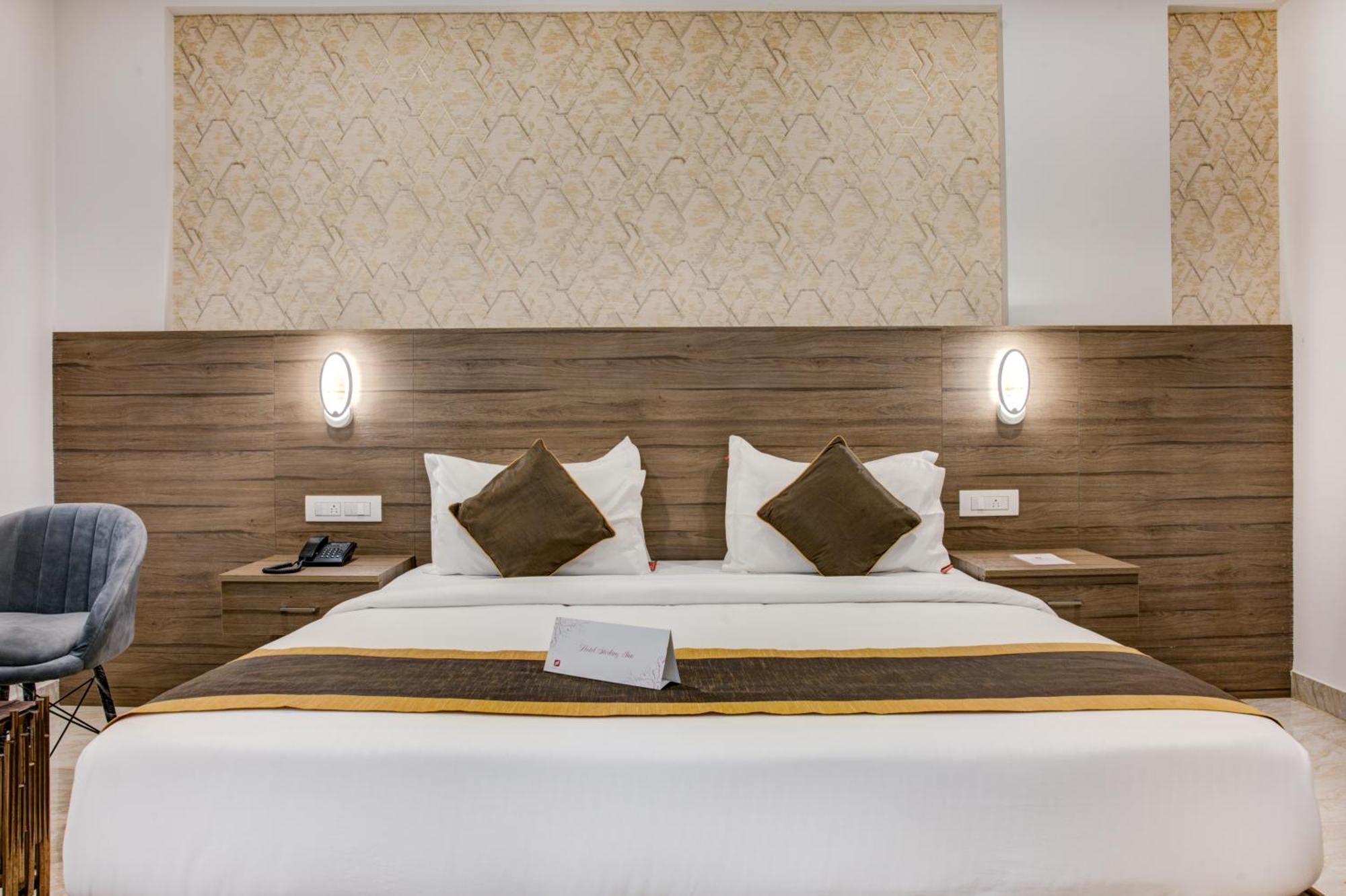 Hotel Sterling Inn Bangalore International Airport Yelahanka Extérieur photo