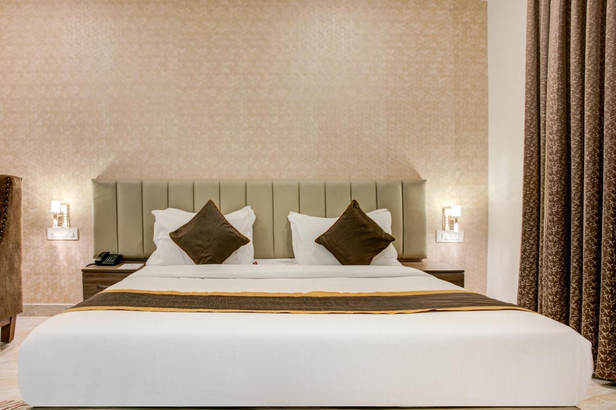 Hotel Sterling Inn Bangalore International Airport Yelahanka Extérieur photo