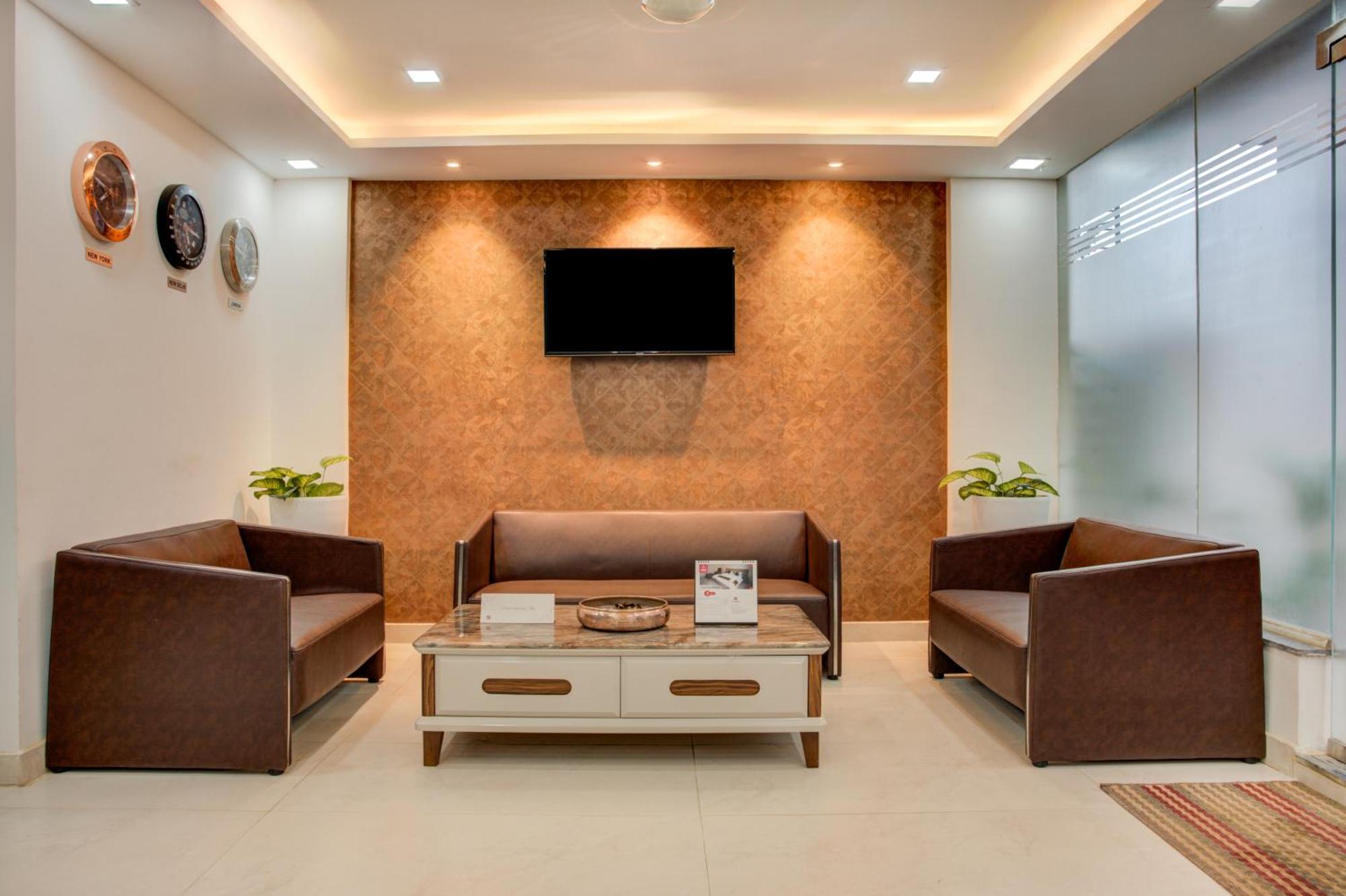 Hotel Sterling Inn Bangalore International Airport Yelahanka Extérieur photo